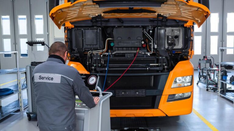 O que considerar na hora de comprar peças para caminhões e ônibus